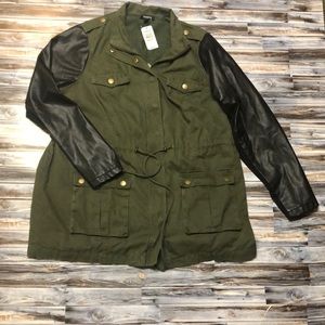 🌵NWT Torrid Utility Jacket🌵